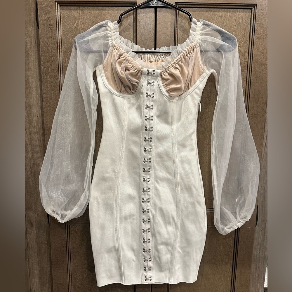 PrettyLittleThing White Bodycon Corset Dress with Sheer Sleeves Size 0